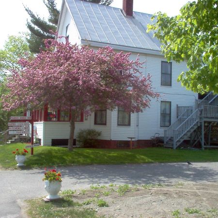 Parks Edge Inn Millinocket Eksteriør billede