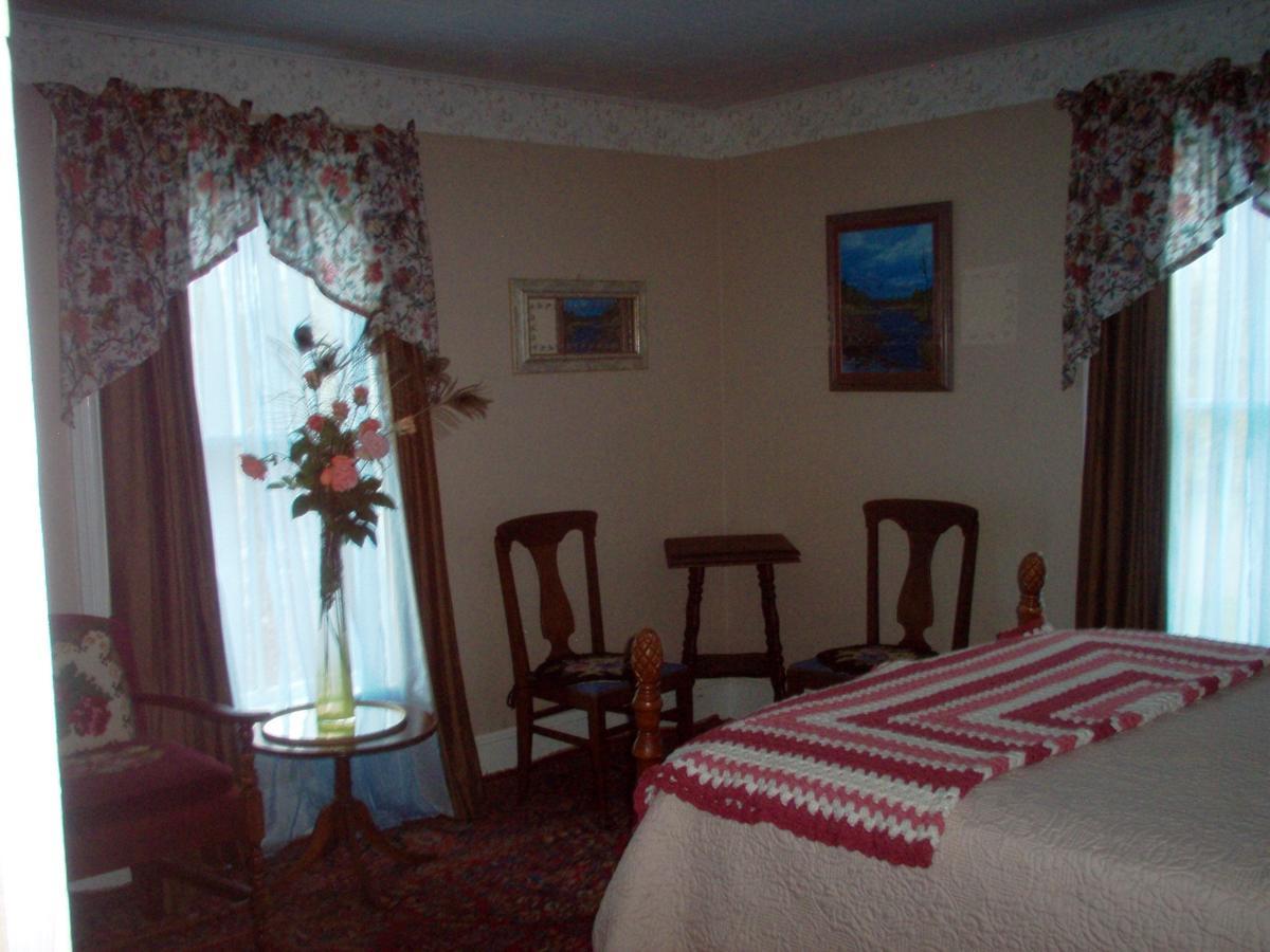 Parks Edge Inn Millinocket Eksteriør billede
