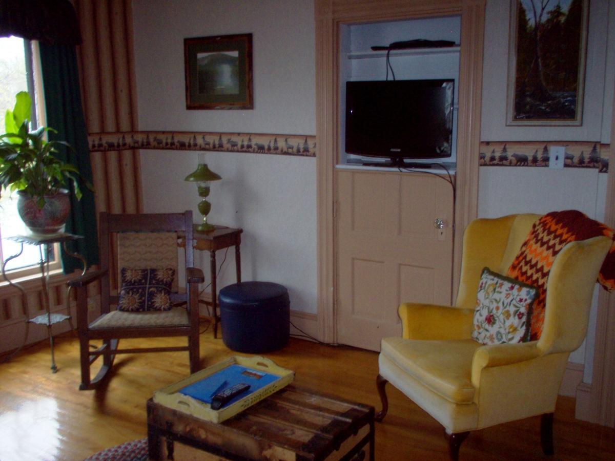 Parks Edge Inn Millinocket Eksteriør billede